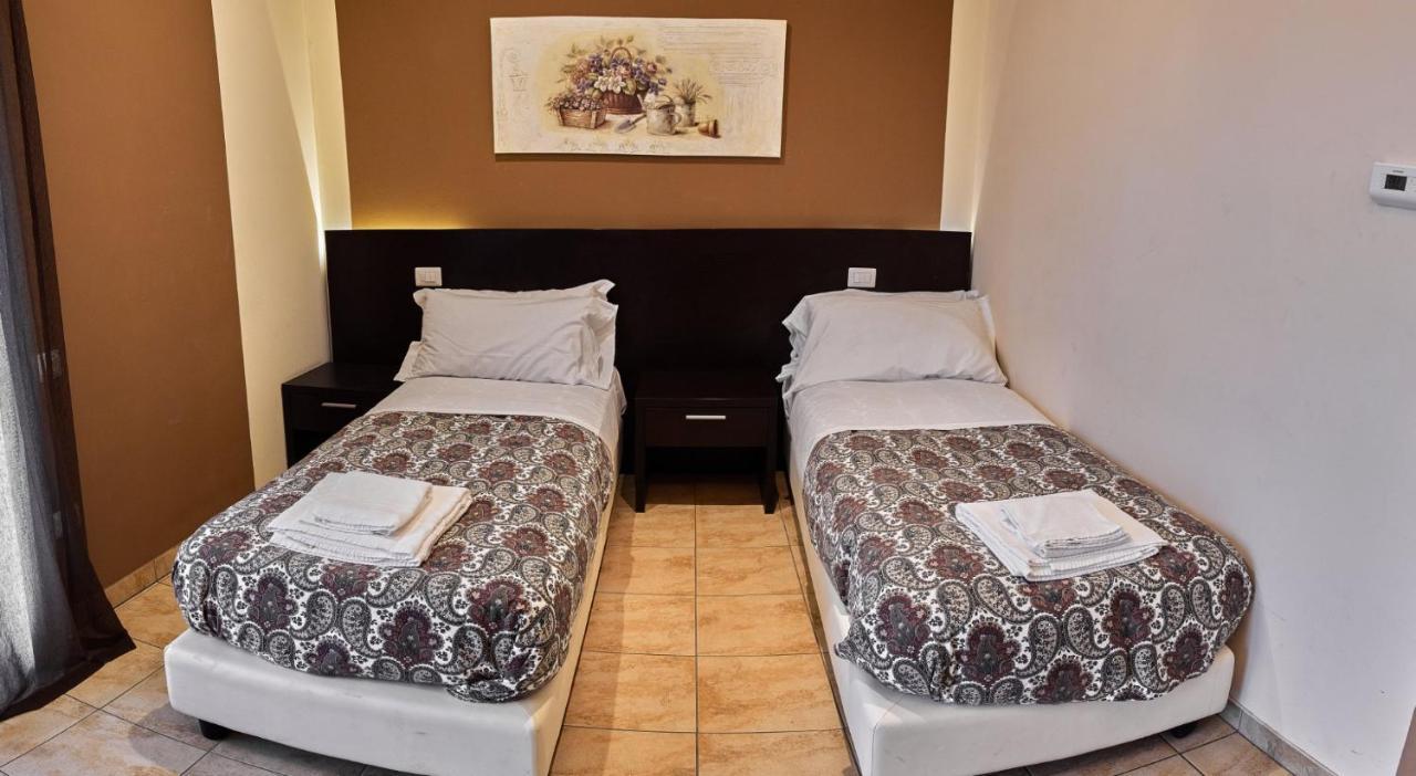 Al Cason Hotell Solesino Exteriör bild