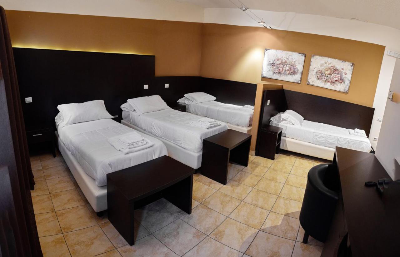 Al Cason Hotell Solesino Exteriör bild