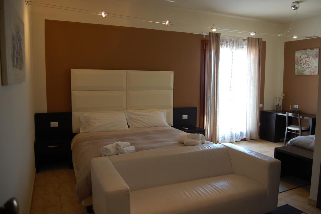 Al Cason Hotell Solesino Exteriör bild