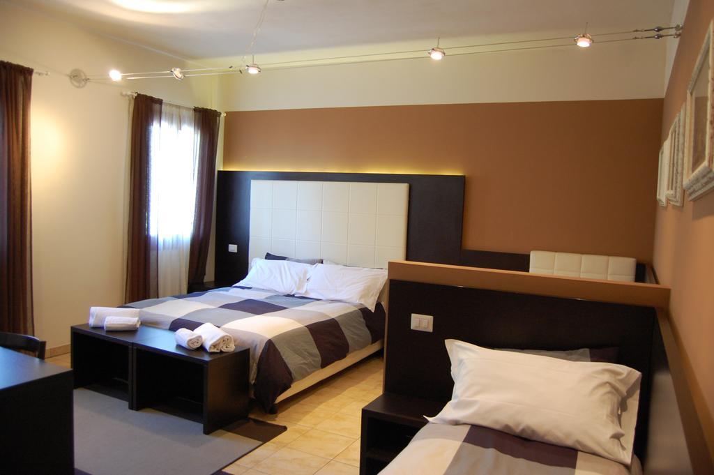 Al Cason Hotell Solesino Exteriör bild