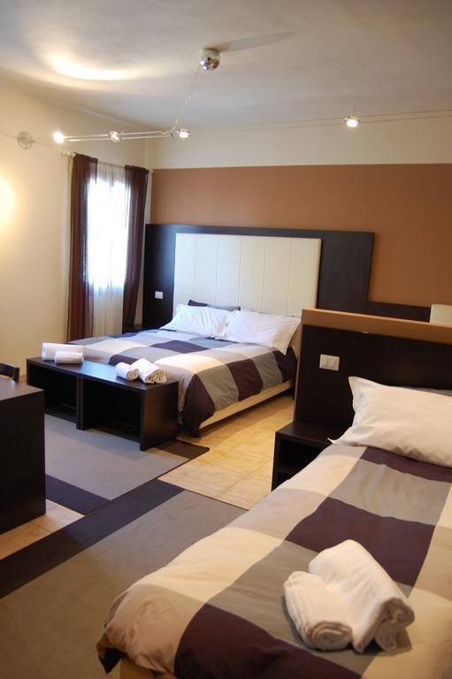 Al Cason Hotell Solesino Exteriör bild