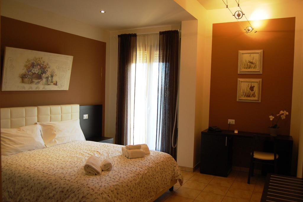 Al Cason Hotell Solesino Exteriör bild
